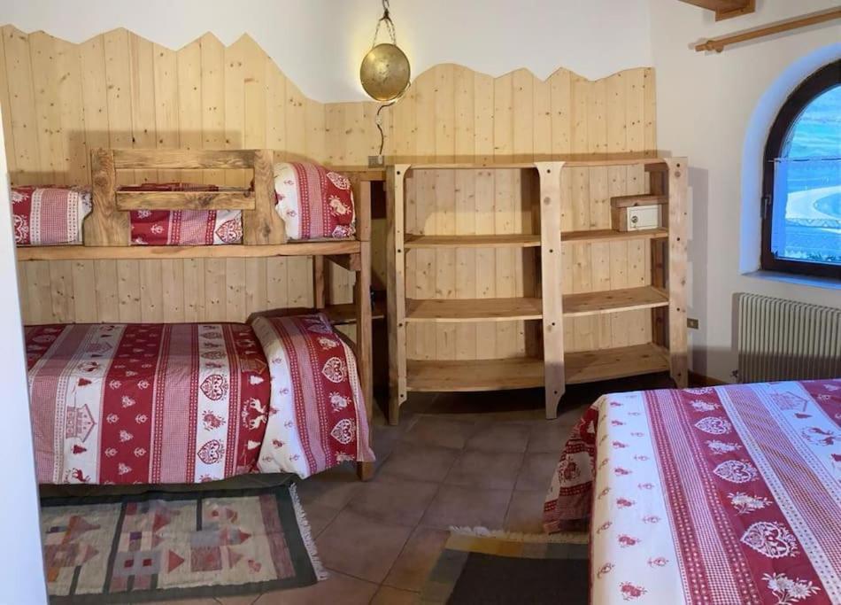Chalet Rustico Bertolini Per Gruppi! Villa Vermiglio Bagian luar foto